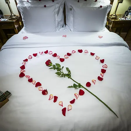 Hotel Golden Well 5*