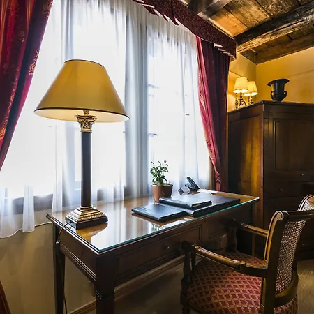 Golden Well Отель 5*