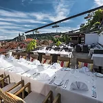 Hotell Golden Well
