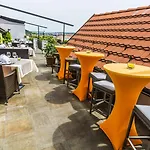 Golden Well Hotell 5*