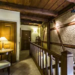 Golden Well Hotell 5*