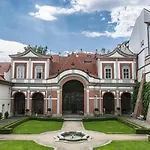 Golden Well Hotell 5*