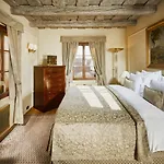 Golden Well Hotell 5*