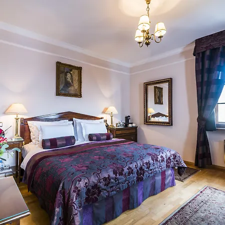 Golden Well 5* Prague