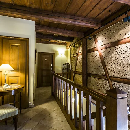 Golden Well Hotell 5*